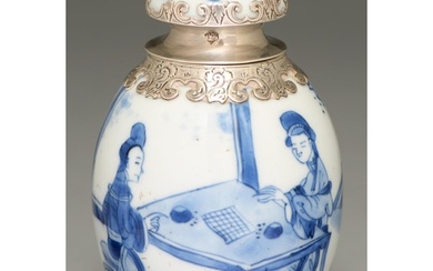 A Chinese blue and white tea caddy, 18th c, painted with two...