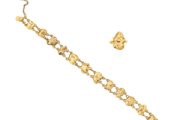A GOLD NUGGET RING AND BRACELET