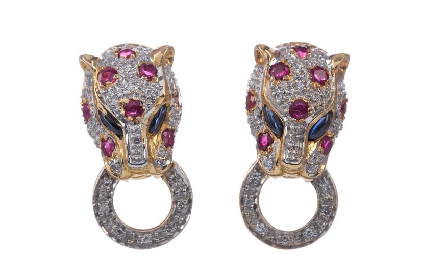 A PAIR OF PANTHER EARRINGS