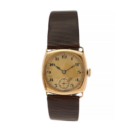 A gentleman's wristwatch of 14k gold. Mechanical movement with manual winding. 1950s.