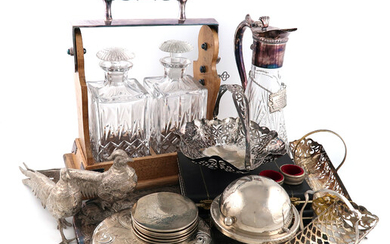 A mixed lot of electroplated items