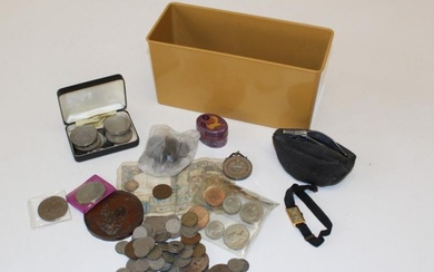 A quantity of coins including a Queen Elizabeth II nine...