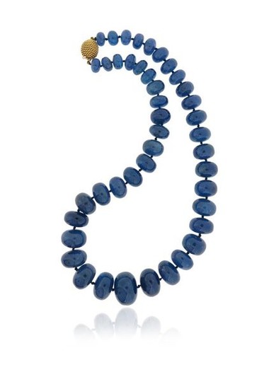 A tanzanite bead necklace, the graduated rondel-shaped beads...