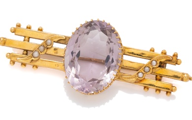 AN ANTIQUE 9CT GOLD AMETHYST AND PEARL TRIPLE BAR BROOCH