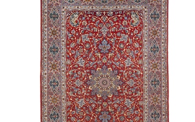 An Isfahan rug, Persia. Medallion design. C. 1 mio. kn....