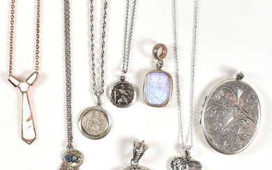 COLLECTION OF SILVER PENDANT NECKLACES & NECKLACE PENDANTS