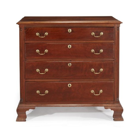 Chippendale walnut chest of drawers, Philadelphia, PA