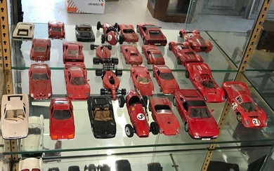 Collection de 21 voitures modèle réduits...