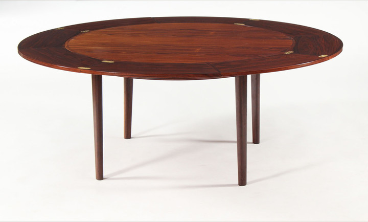 Dyrlund. Round dining table, Model 'flip-flap'
