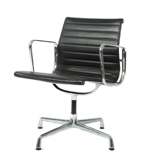Eames, Ray et Charles ''Aluminium Chair EA 108'', E : 1958, A : Vitra AG...