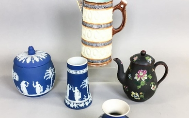 Five Wedgwood Ceramic Items