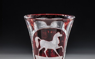 Foot cup with horse