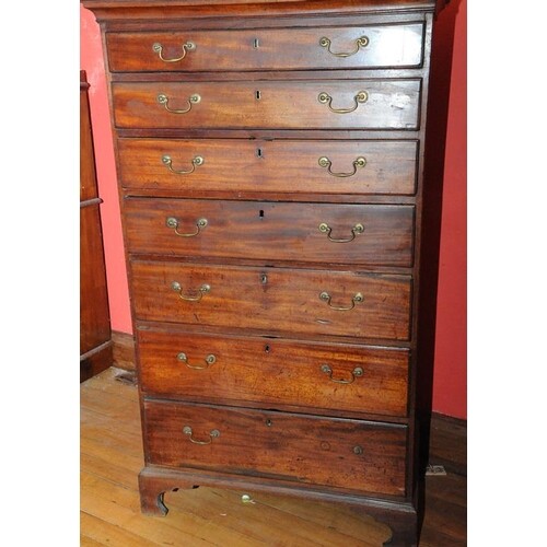 Georgian mahogany tallboy chest of seven drawers of graduati...