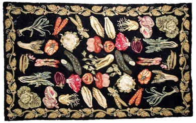 Handmade antique American Hooked rug 4.10' x 8.1'