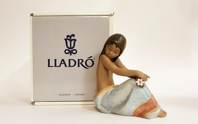 LLADRO "Island Beauty" Porcelain Figurine, Original Box