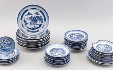 LOT OF CHINESE BLUE AND WHITE PORCELAIN PLATES 19th to Early 20th Century Diameters from 4.5" to
