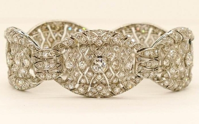 Lady's 14.65ctw Diamond & Platinum Art Deco Bracelet