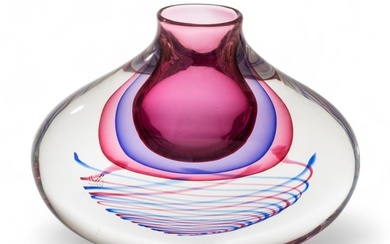 Luigi Onesto (Italian, B. 1935) Murano Sommerso Art Glass Vase, H 9" W 11"