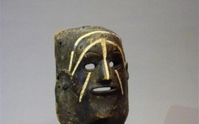 Mask Ziba Tanzania Wood, metal H. 21 cm...