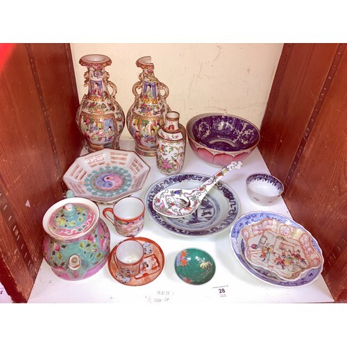 SECTION 28. A quantity of Oriental ceramics including a pai...