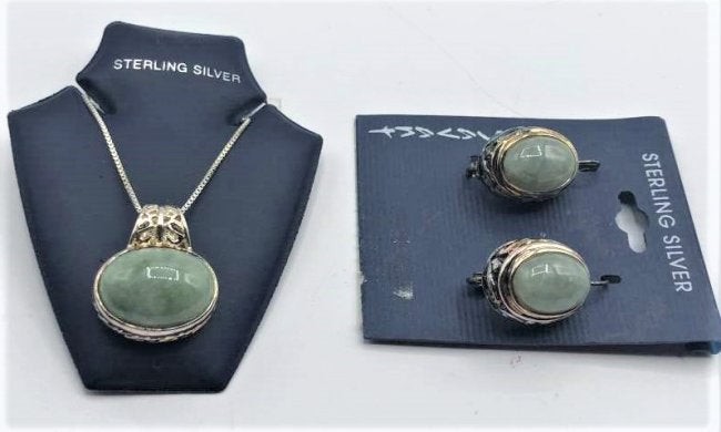 STERLING SILVER & JADE NECKLACE AND EARRING SET