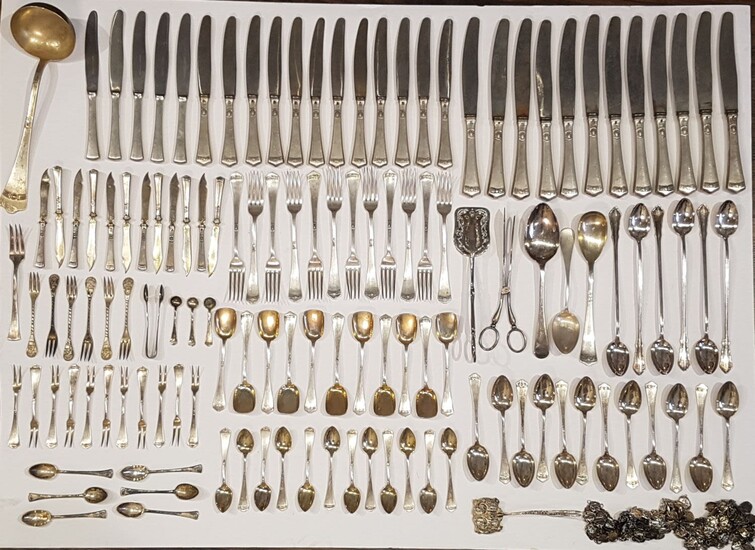 Set of Silver Utensils, 5 Kg. England late 19th century