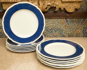 Set of Twelve Spode Copelands Bone China Powder Blue and Gilt Dinner Plates