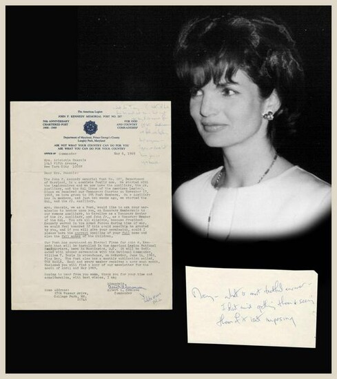 Two handwritten notes by Jackie Kennedy, one on very