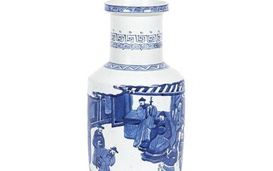 Vase en porcelaine émaillée bleu et blanc, Chine, peut-être dynastie Qing, avec des marques sur...