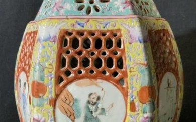 Vintage Chinese Porcelain Lamp