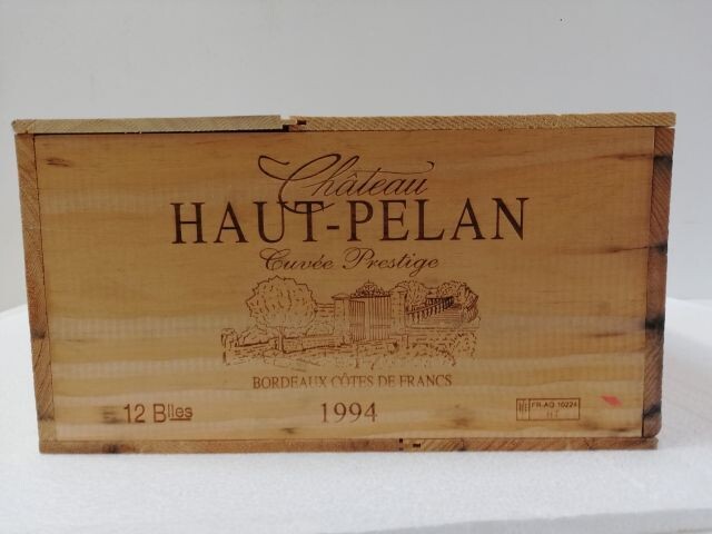 12 bouteilles de Château Haut Pélan. Cuvée...