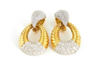 Pair diamond and gold earclips (2pcs)
