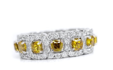 2.83 ct Fancy Deep Yellow & 1.80 ct D-F Diamond Eternity Ring - 4.55 gr - Ring - 14 kt. White gold Diamond (Natural) - Diamond