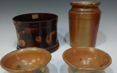 (4) Pieces Stoneware & Crockery
