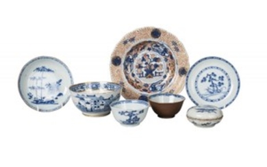 Seven pieces of Chinese porcelain, 18th-19th century,...