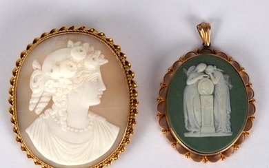 A shell cameo brooch depicting a Classical lady in