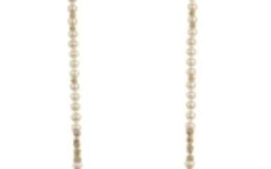 Gilbert Albert, lot composé de 2 colliers pouvant former un sautoir 1 rang de perles de culture alternées d'éléments or 750 perlé, signés, long. 84 cm
