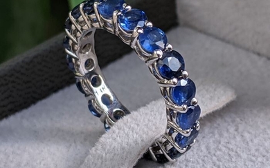 3.64 Carat Magnificent Blue Natural Sapphire Eternity Band - 14 kt. White gold - Ring - 3.64 ct Sapphire - NO RESERVE