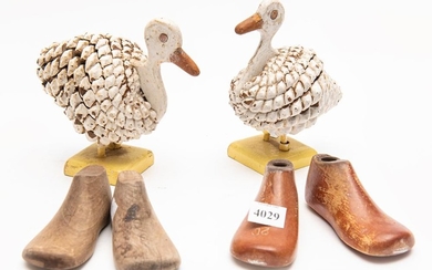 TWO PINE CONE DUCKS AND FOUR CHILDREN'S SHOE LASTS