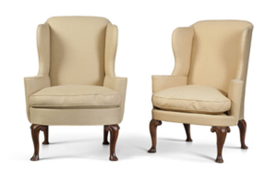 A PAIR OF GEORGE I-STYLE MAHOGANY WING ARMCHAIRS, LATE 20TH CENTURY