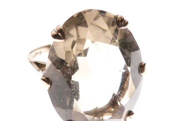 9ct gold ring set large faceted quartz stone