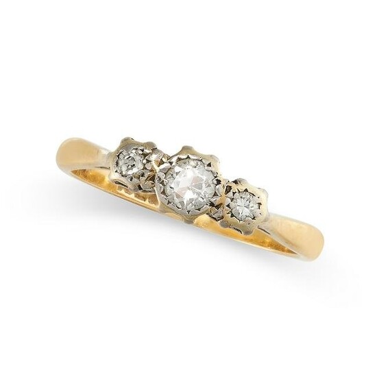 A DIAMOND THREE STONE RING in 18ct yellow gold and