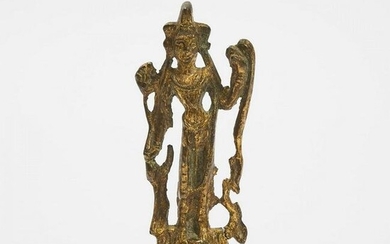 A Gilt Bronze Figure of Avalokiteshvara (Guanyin), Tang