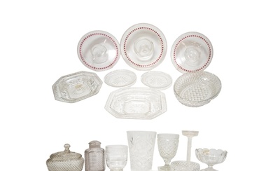 A MIXED GROUP OF VINTAGE GLASS WARE, MOSTLY LATE 19TH / EARL...
