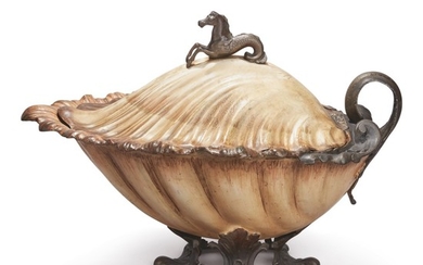 A PAINTED TOLE PURDONIUM OF CONCH SHELL-FORM, 19TH CENTURY