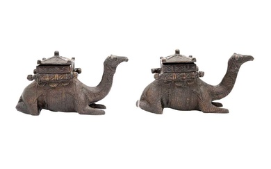 A PAIR OF LATE 19TH CENTURY STYLE BRONZE BOXES IN THE FORM OF CAMELS, LATE 20TH CENTURY