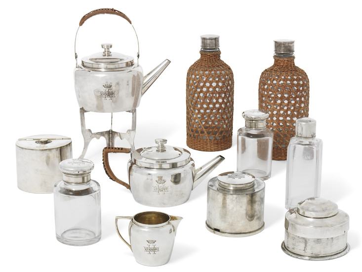 A VICTORIAN SILVER AND SILVER-PLATED TEN-PIECE CAMPAIGN DRINKS SET, LATE 19TH CENTURY
