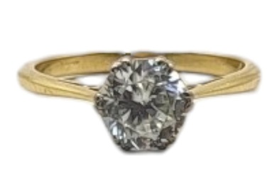 A VINTAGE 18CT GOLD AND QUARTZ SOLITAIRE RING The single rou...