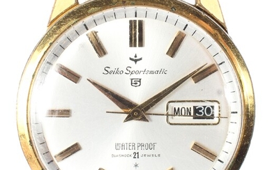 A gents Seiko Sportmatic 5 automatic wristwatch, the silvered dial with gilt baton hour markers