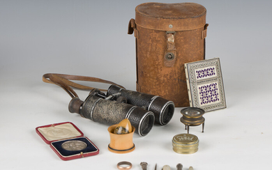 A mixed group of collectors' items, including a pair of Busch Terlux binoculars, a sadeli work